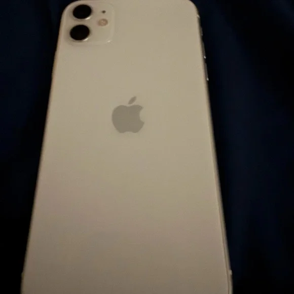 Apple iPhone in Elegant White